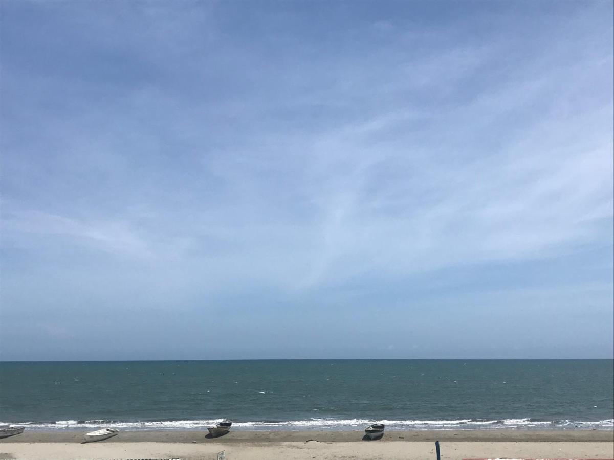 Makena La Boquilla Beach Hostel Cartagena Ngoại thất bức ảnh